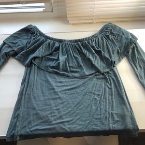 American Eagle off the shoulder top